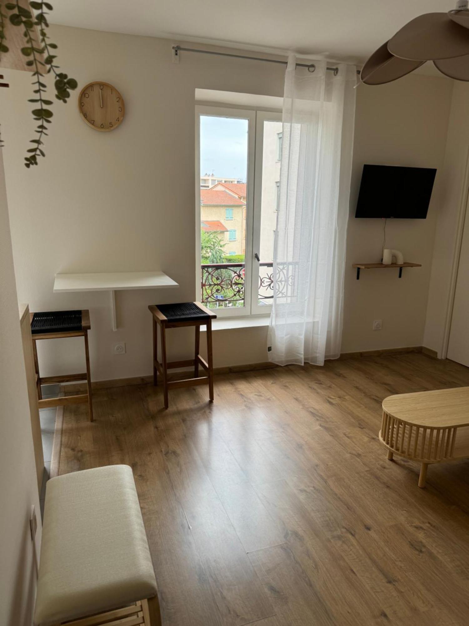 Appartement Avec Une Chambre Lyon Luaran gambar